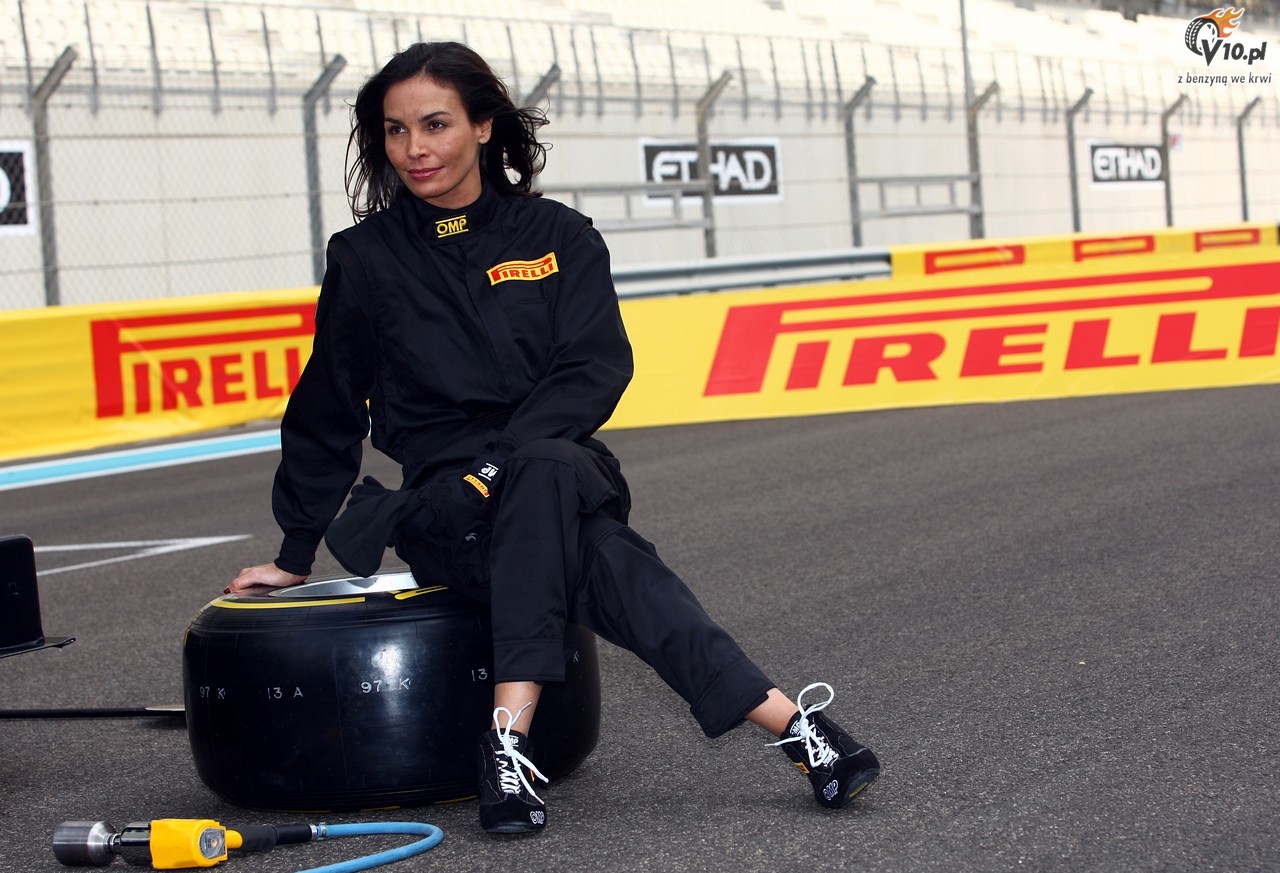 Pirelli rozpoczyna sezon 2012