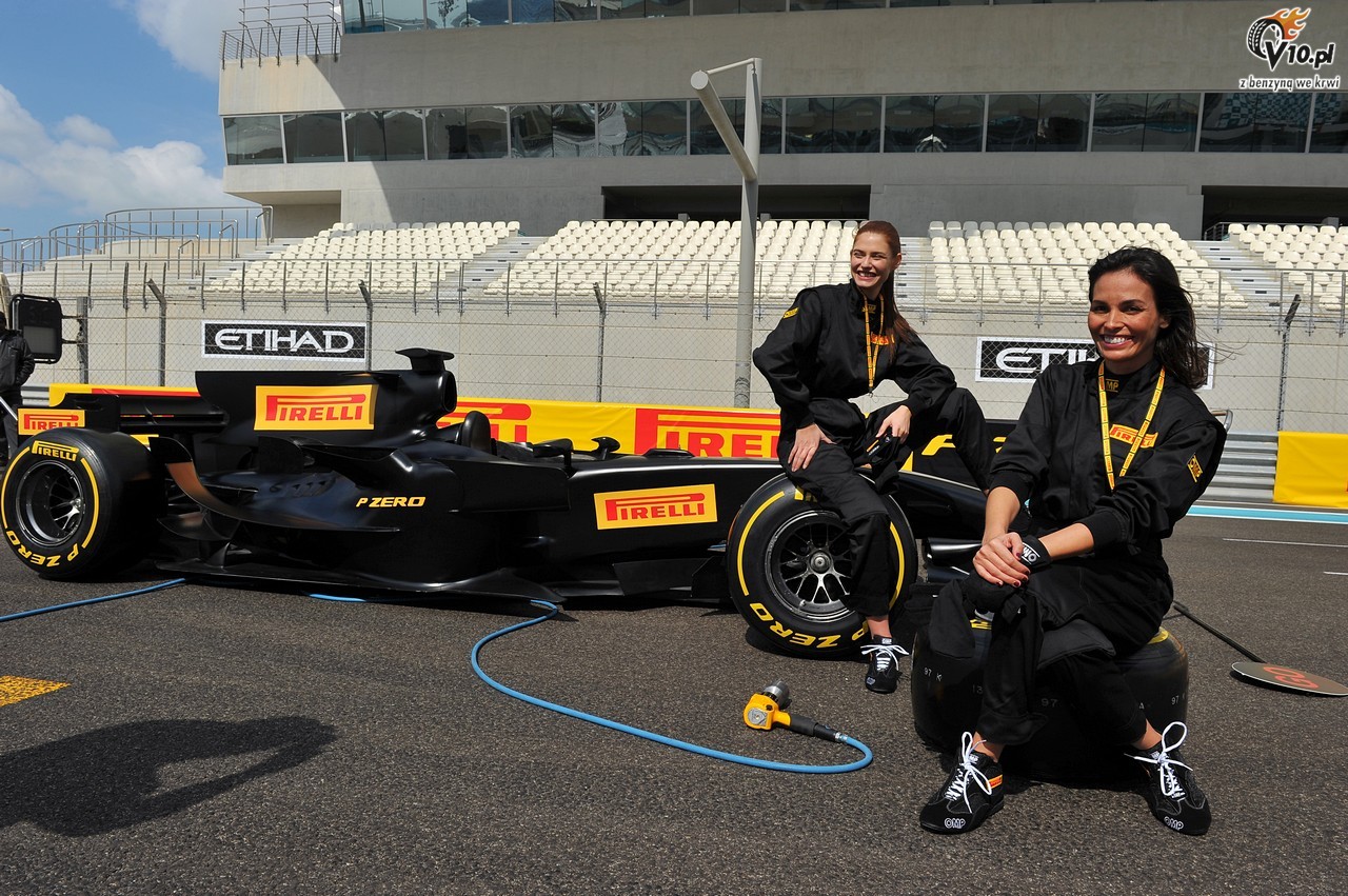 Pirelli rozpoczyna sezon 2012