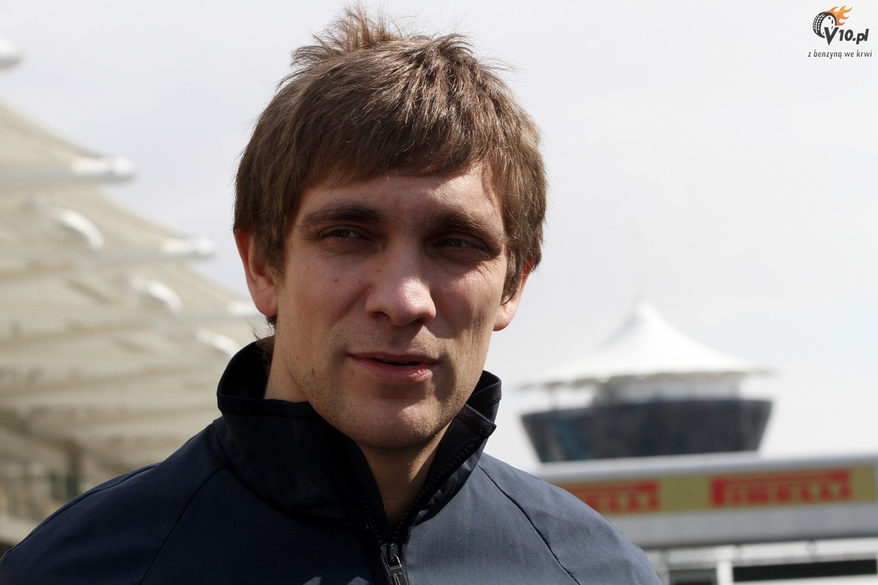 Pirelli rozpoczyna sezon 2012