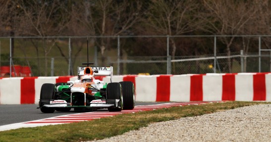 II testy F1 w Barcelonie 2013 - dzień pierwszy