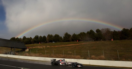 II testy F1 w Barcelonie 2013 - dzień pierwszy