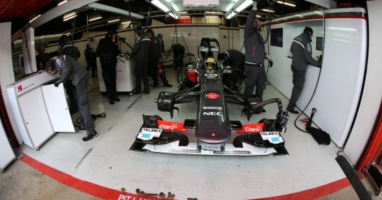 II testy F1 w Barcelonie 2013 - dzień pierwszy