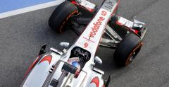 Nowy bolid McLarena jednak znw chromowy?
