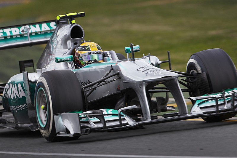 Hamilton: Mercedes drug si w stawce
