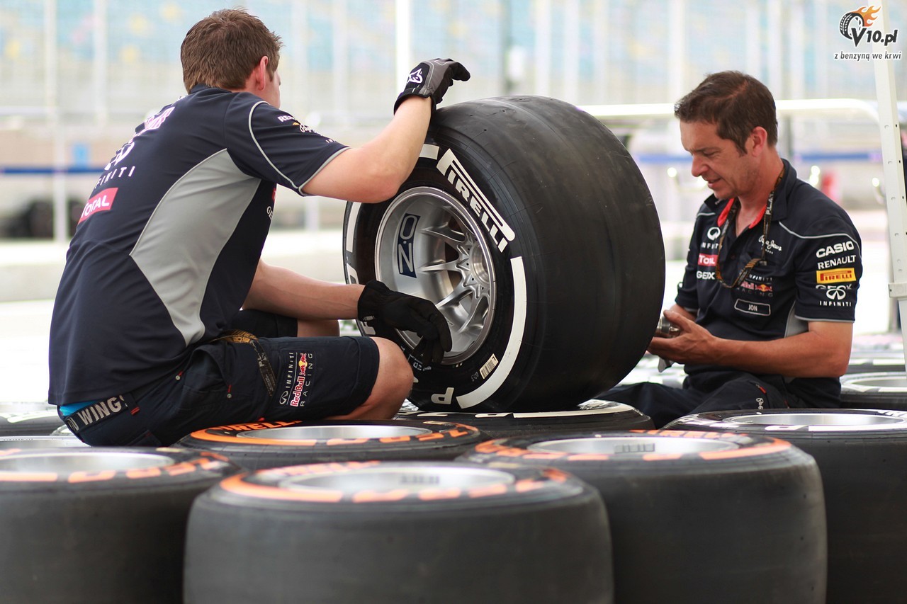 Pirelli: Obie eksplozje opony w bolidzie Massy spowodowane odamkami bolidw