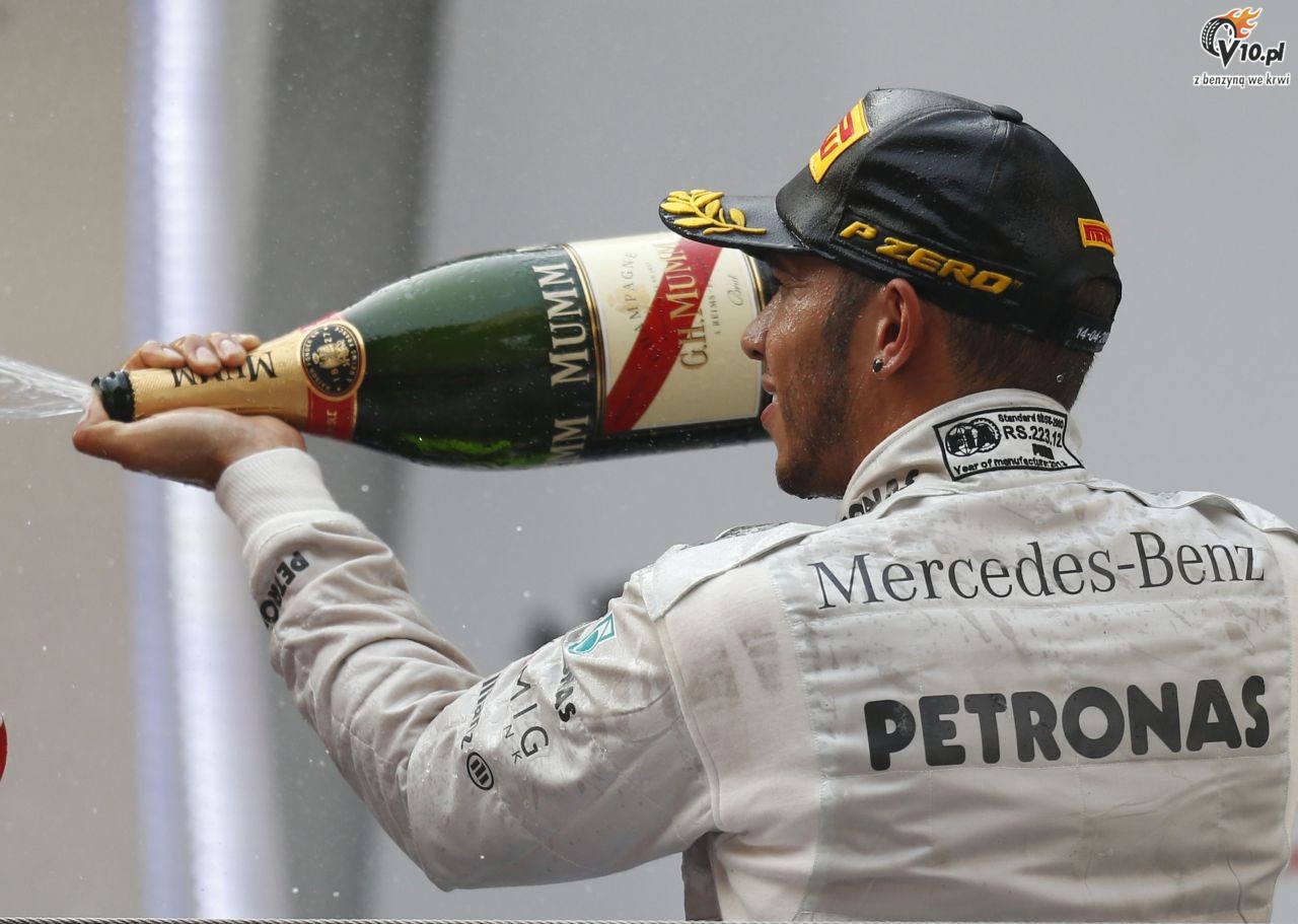 Hamilton: Bez dwch zda licz si w grze o mistrzostwo