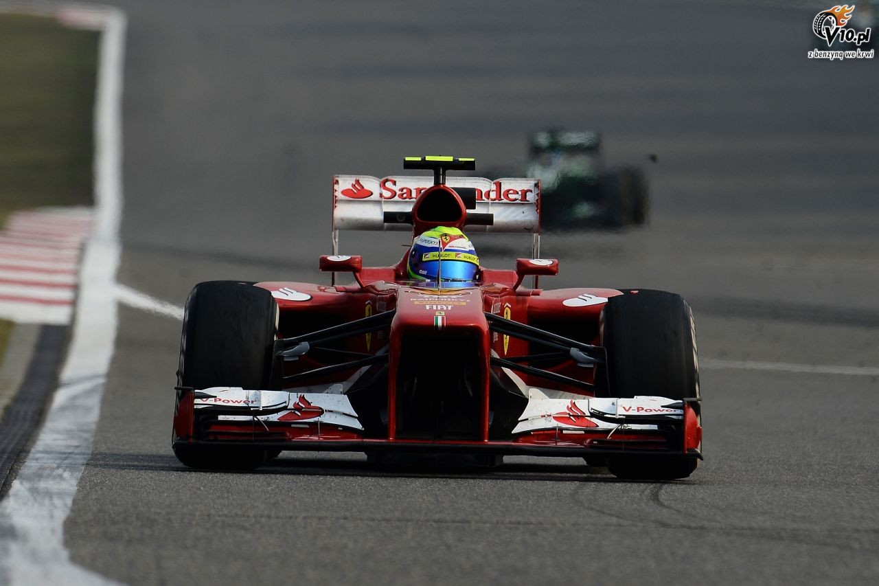 Formua 1 jak wrestling? Opony robi coraz wiksze zamieszanie