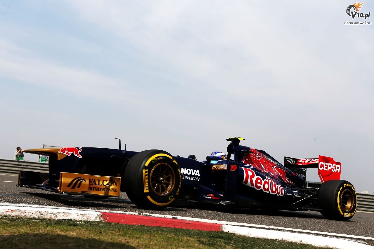 Formua 1 jak wrestling? Opony robi coraz wiksze zamieszanie