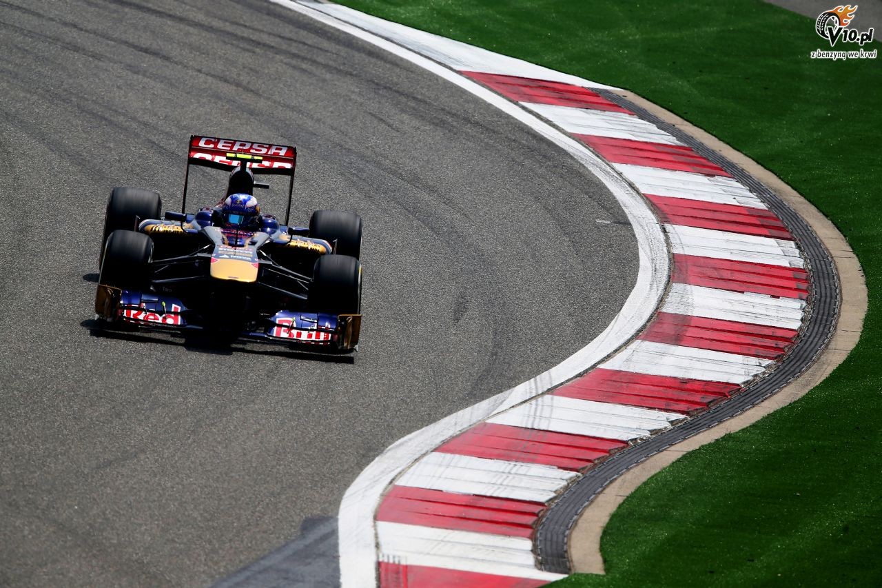 Formua 1 jak wrestling? Opony robi coraz wiksze zamieszanie
