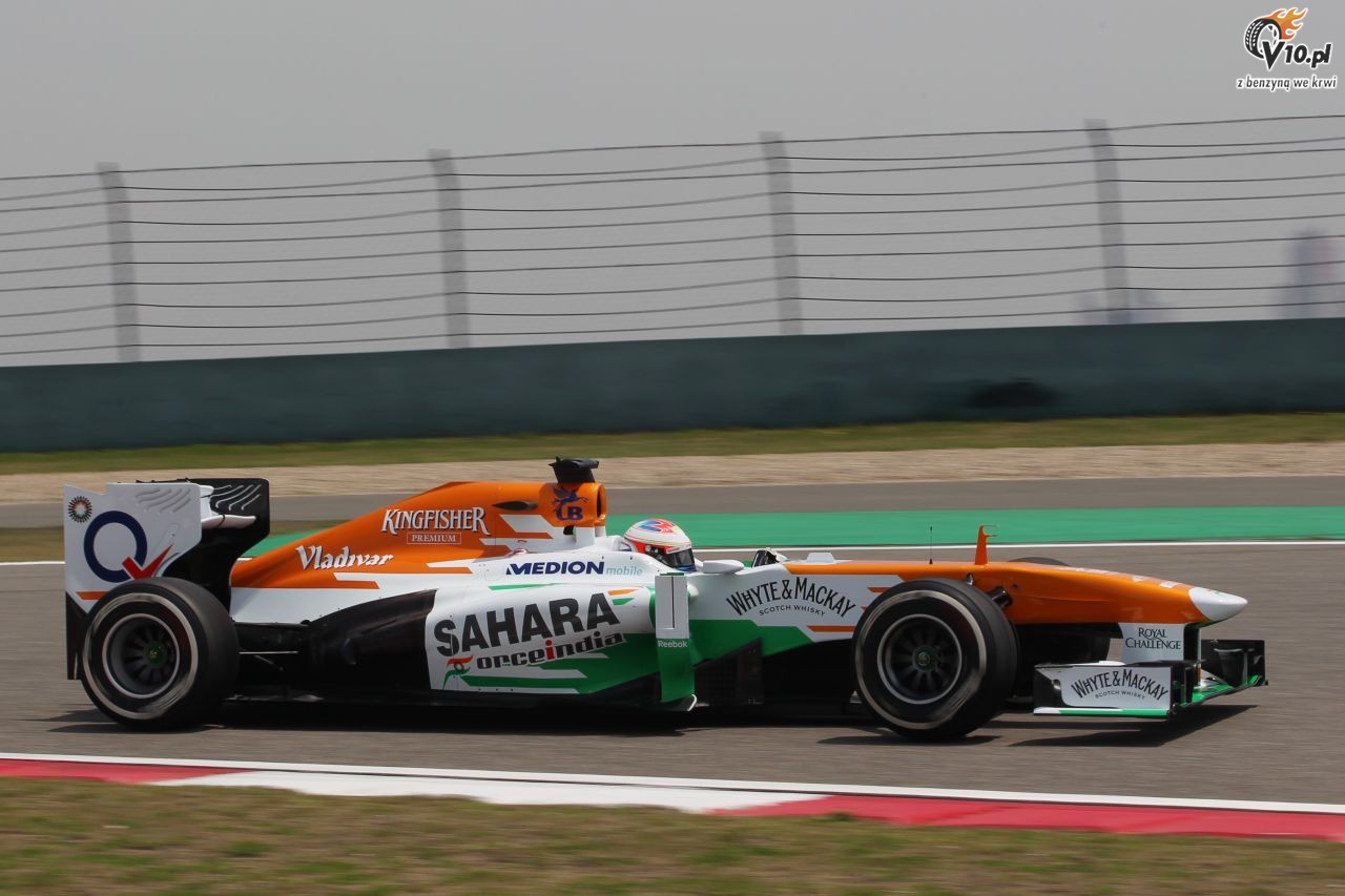 Formua 1 jak wrestling? Opony robi coraz wiksze zamieszanie