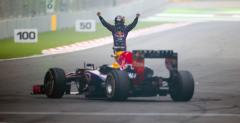 Hamilton: Ukaranie Vettela za bczki to szalestwo