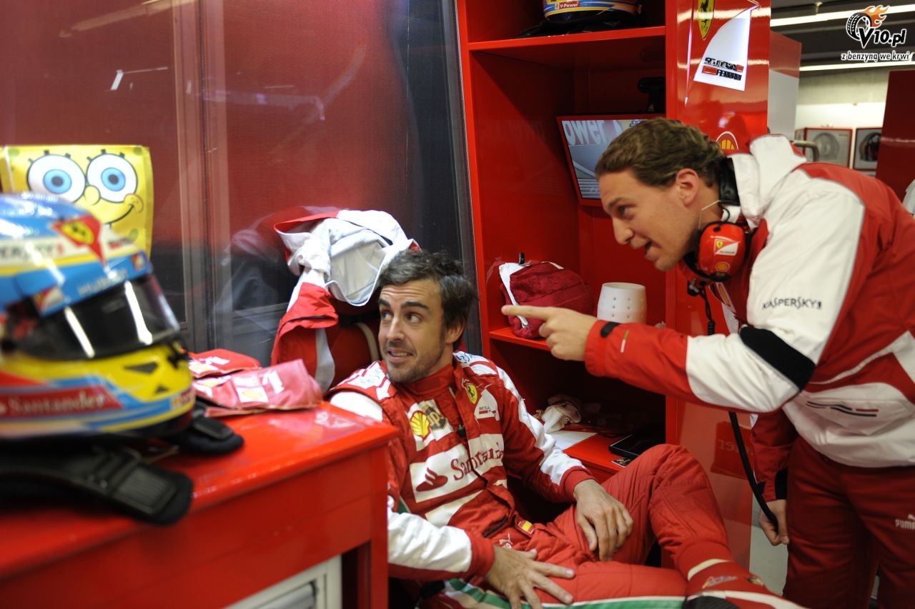 Zdjcie dnia: Alonso i jego nowy kompan Bob Gbka