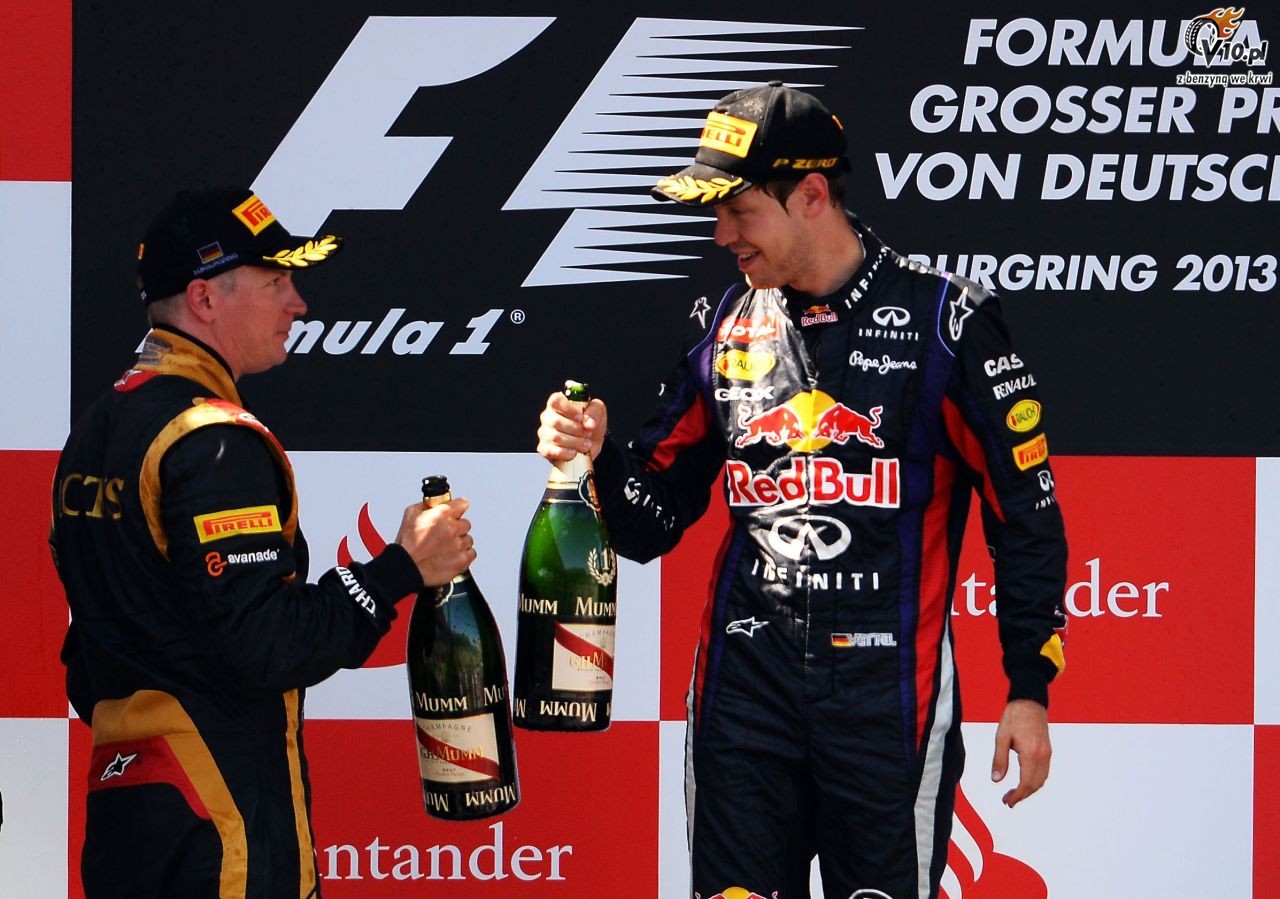 Hamilton: Raikkonen sprawiby Vettelowi kopoty w Red Bullu