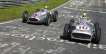 Video: Hamilton i Rosberg podruj historycznymi bolidami Mercedesa po Nurburgring Nordschleife