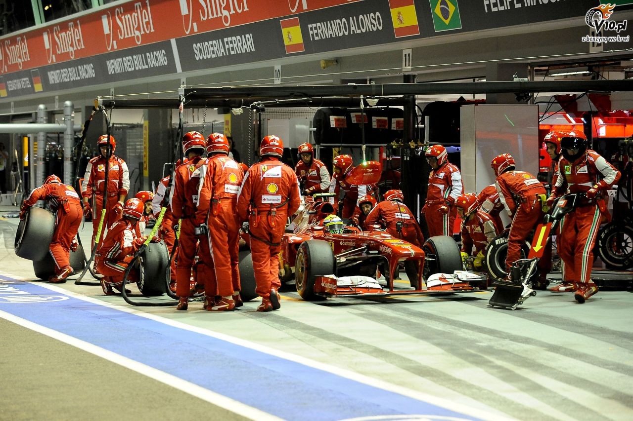 GP Singapuru 2013 - wycig