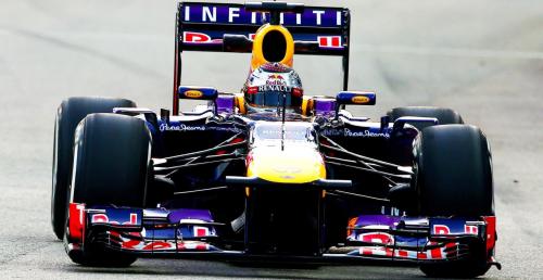 GP Singapuru - kwalifikacje: Vettel ocalał na pole position, Raikkonena rozbolały plecy