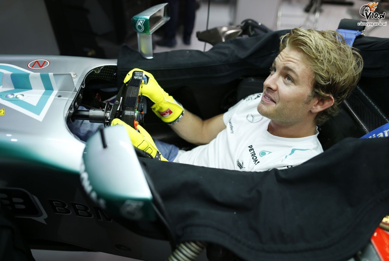 Rosberg zaskoczony otarciem si o pole position