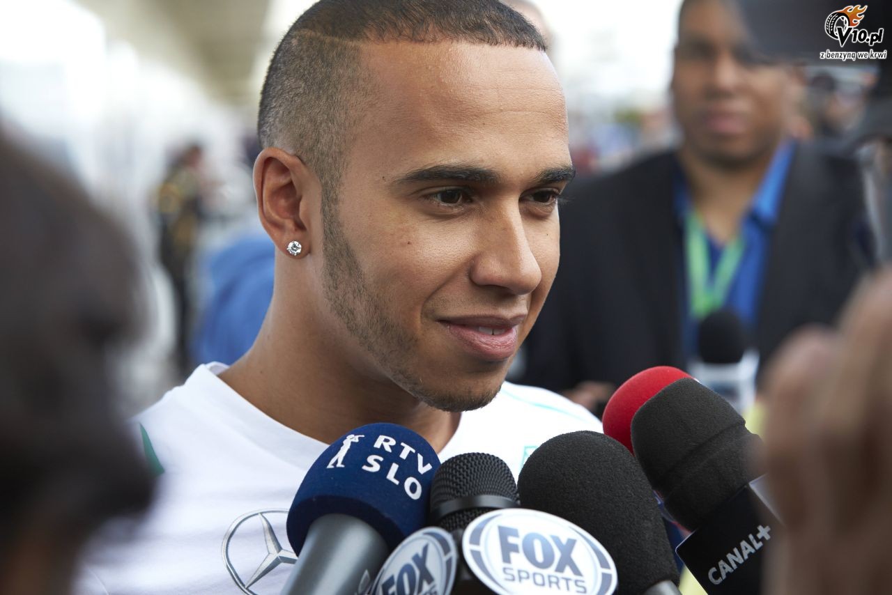Hamilton: Nowy bolid mnie odbudowa