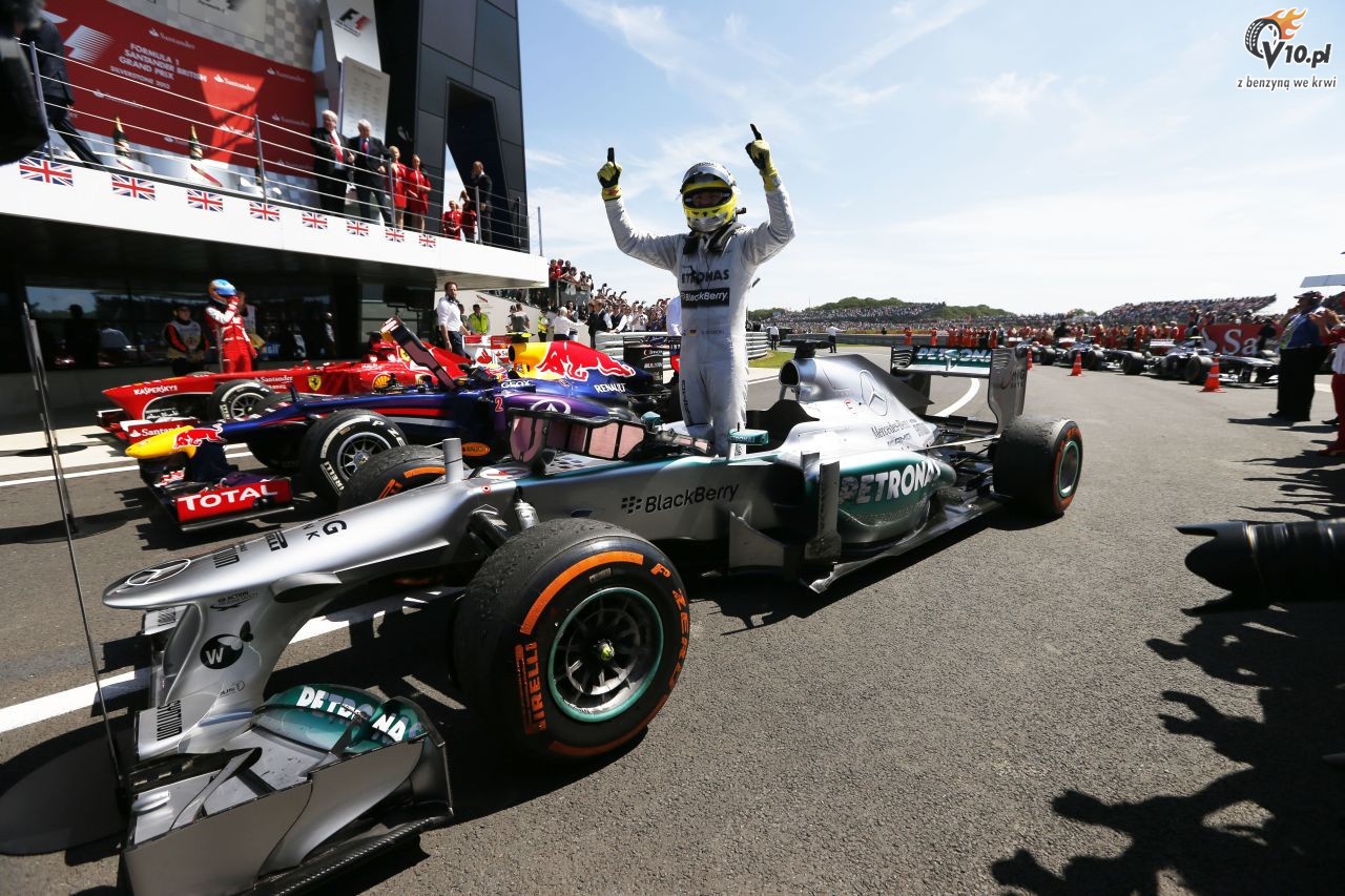 Brawn zamierza pozosta u sterw Mercedesa na sezon 2014