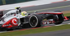 Pirelli: Perez przebi opon