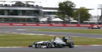 Vettel oszoomiony fenomenalnym okreniem Hamiltona