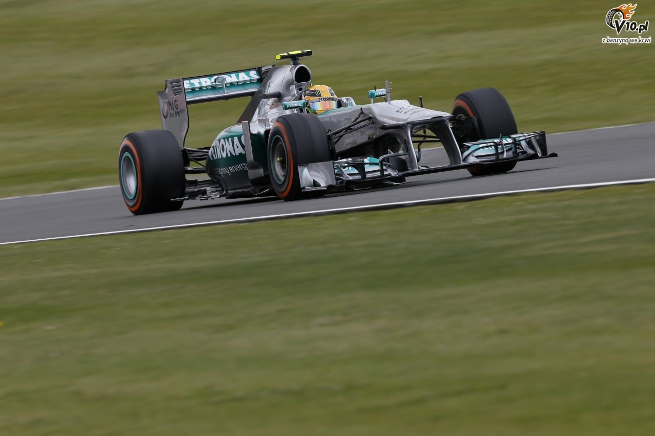 GP Wielkiej Brytanii - kwalifikacje: Dublet Mercedesa. Hamilton pokazuje si przed wasn publicznoci