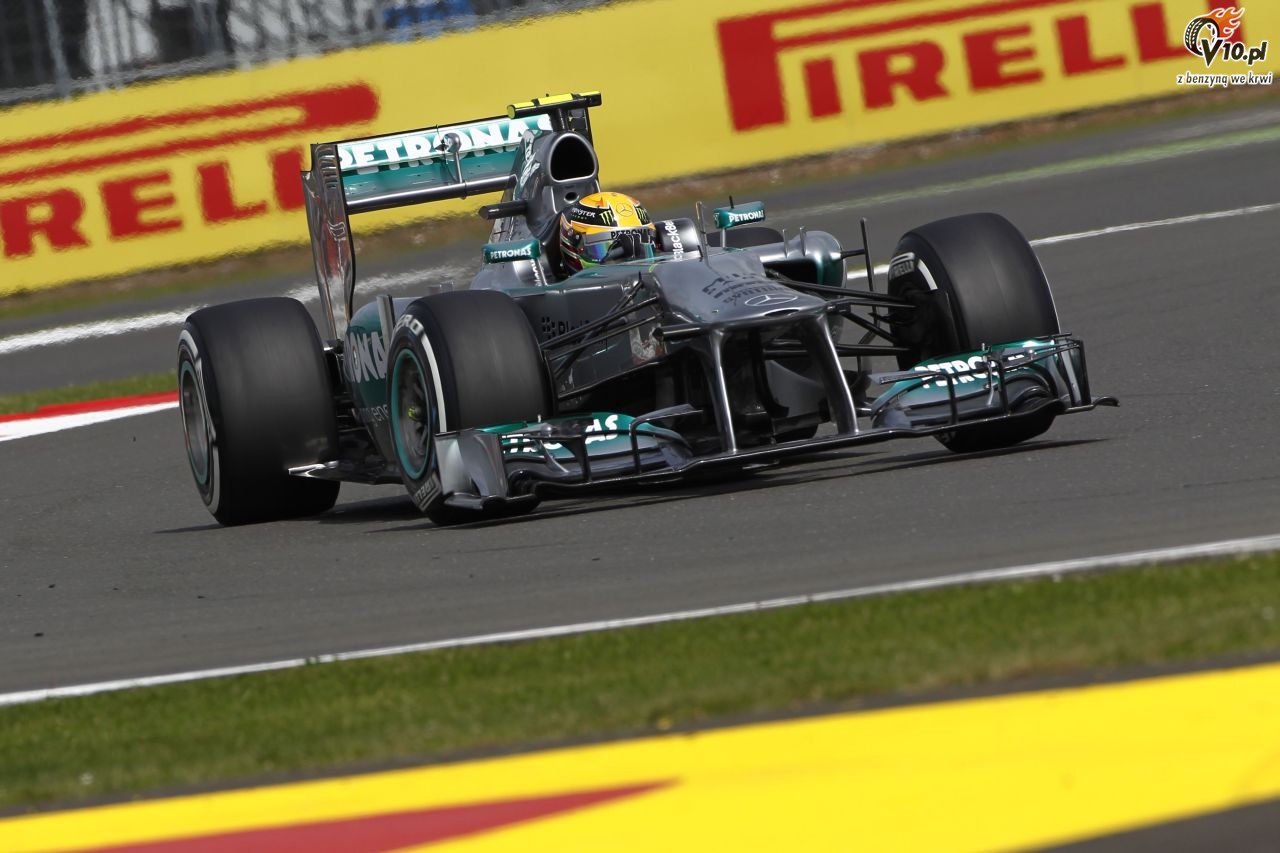 Rosberg trafi na dywanik do sdziw, ale zachowa zwycistwo