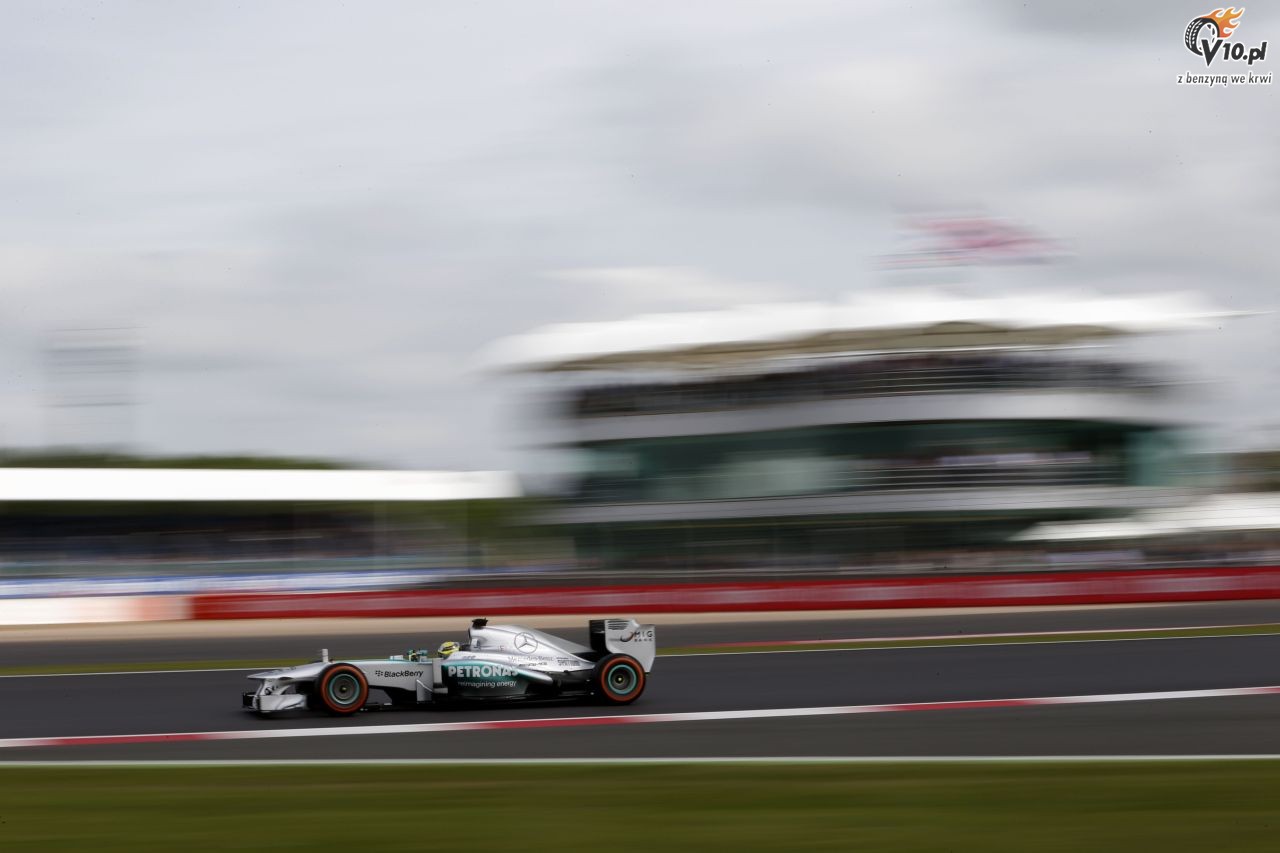 Rosberg trafi na dywanik do sdziw, ale zachowa zwycistwo