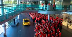 McLaren �wi�towa� 50-lecie istnienia. Zobacz zdj�cia z parady samochod�w