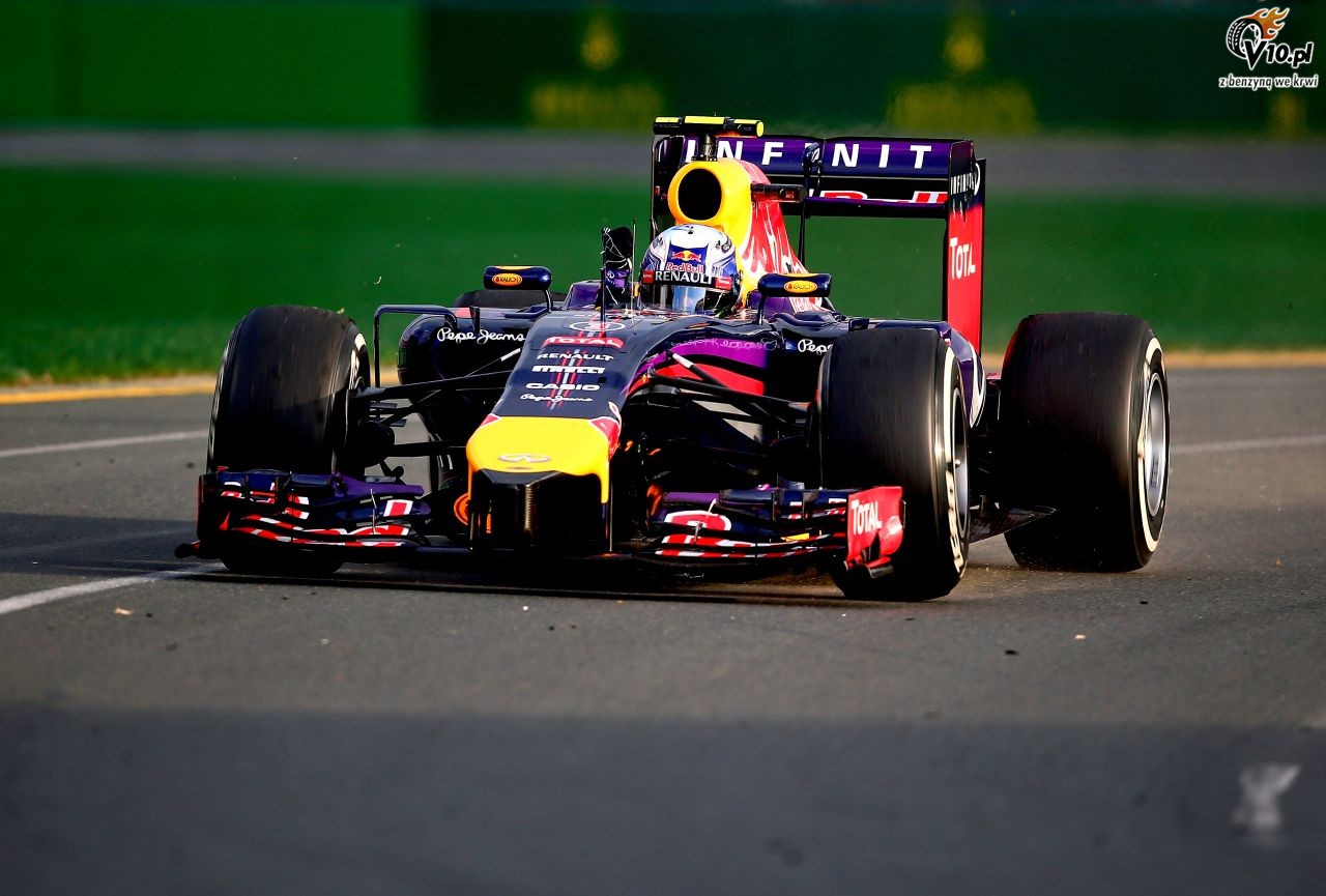Problemy Vettela w GP Australii zagadk dla Red Bulla