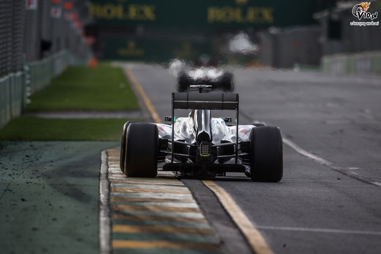 Ecclestone naciska na poprawienie odgosu bolidw F1 jeszcze w tym sezonie