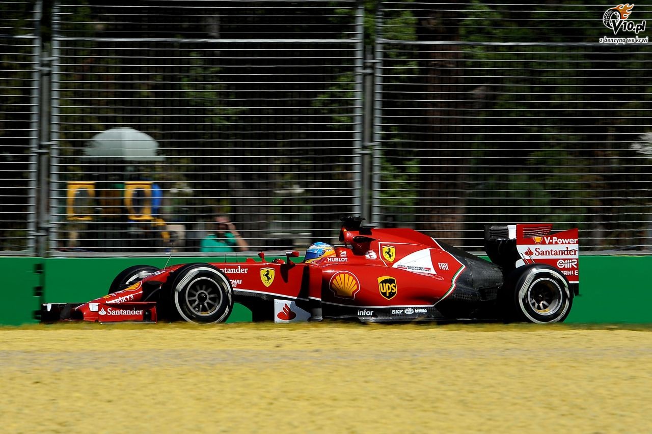Alonso i Raikkonen zgodni: Ferrari musi poprawi bolid