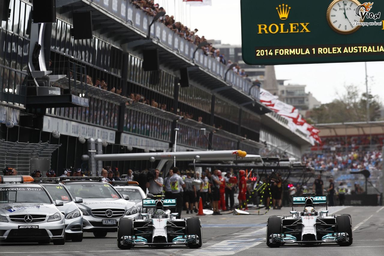 Rosberg i Hamilton musz wykonywa po tyle samo pit-stopw