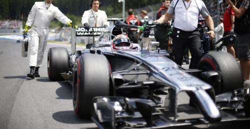 McLaren wprowadza do bolidu radykalne tylne skrzydło
