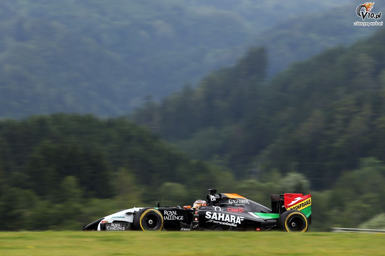 GP Austrii 2014 - pi�tkowe treningi