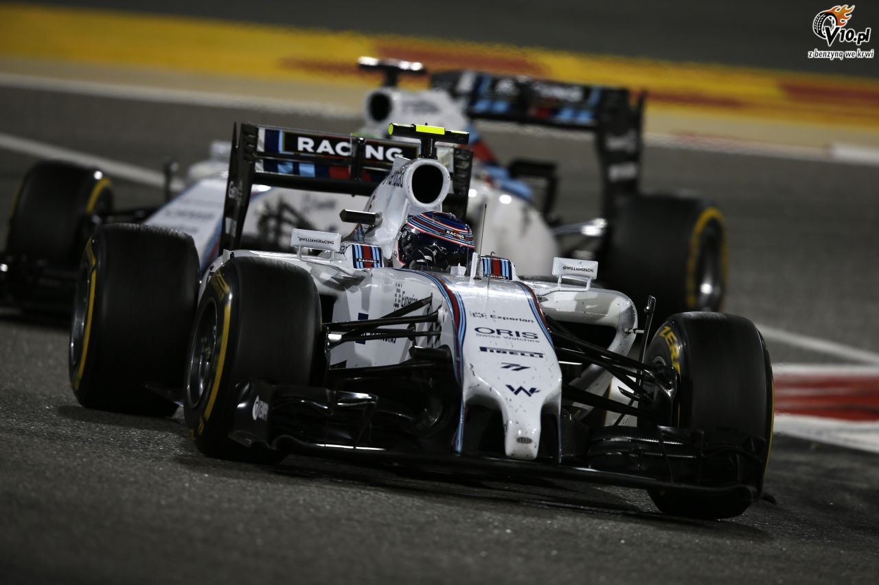 GP Singapuru - 2. trening: Hamilton najszybszy, Rosbergowi przeszkodzi wypadek Maldonado