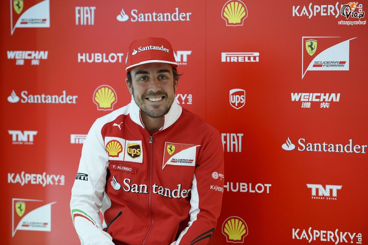 GP Belgii - 2. trening: Hamilton uciek Rosbergowi, Vettel nie jedzi, Maldonado si rozbi