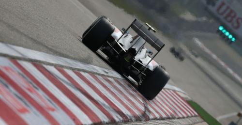 F1 poprawi dwik bolidw wydechami w ksztacie megafonu?