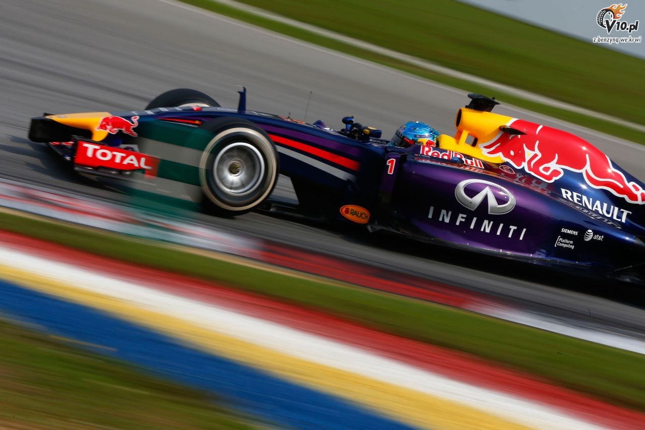 Hamilton: Vettel teraz musi pokaza przywdztwo w Red Bullu