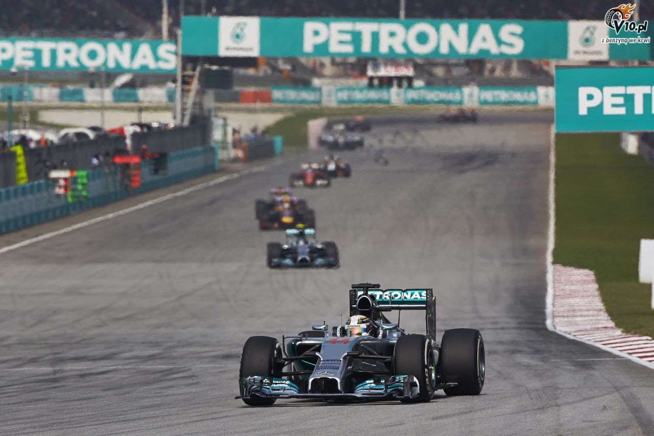 Hamilton nie chce wicej pojedynkw koo w koo z Rosbergiem