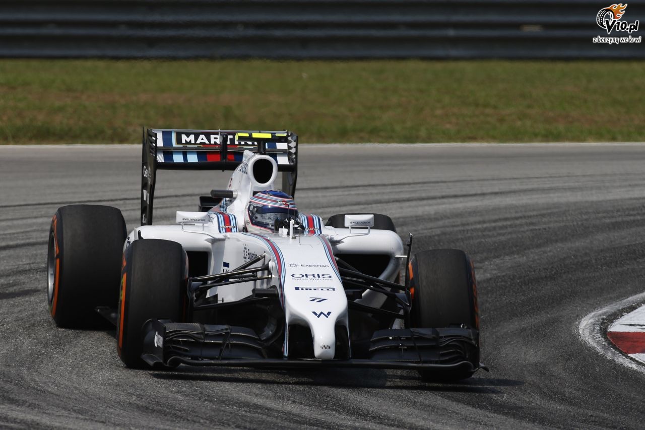 Bottas cofnity o 3 pozycje na starcie