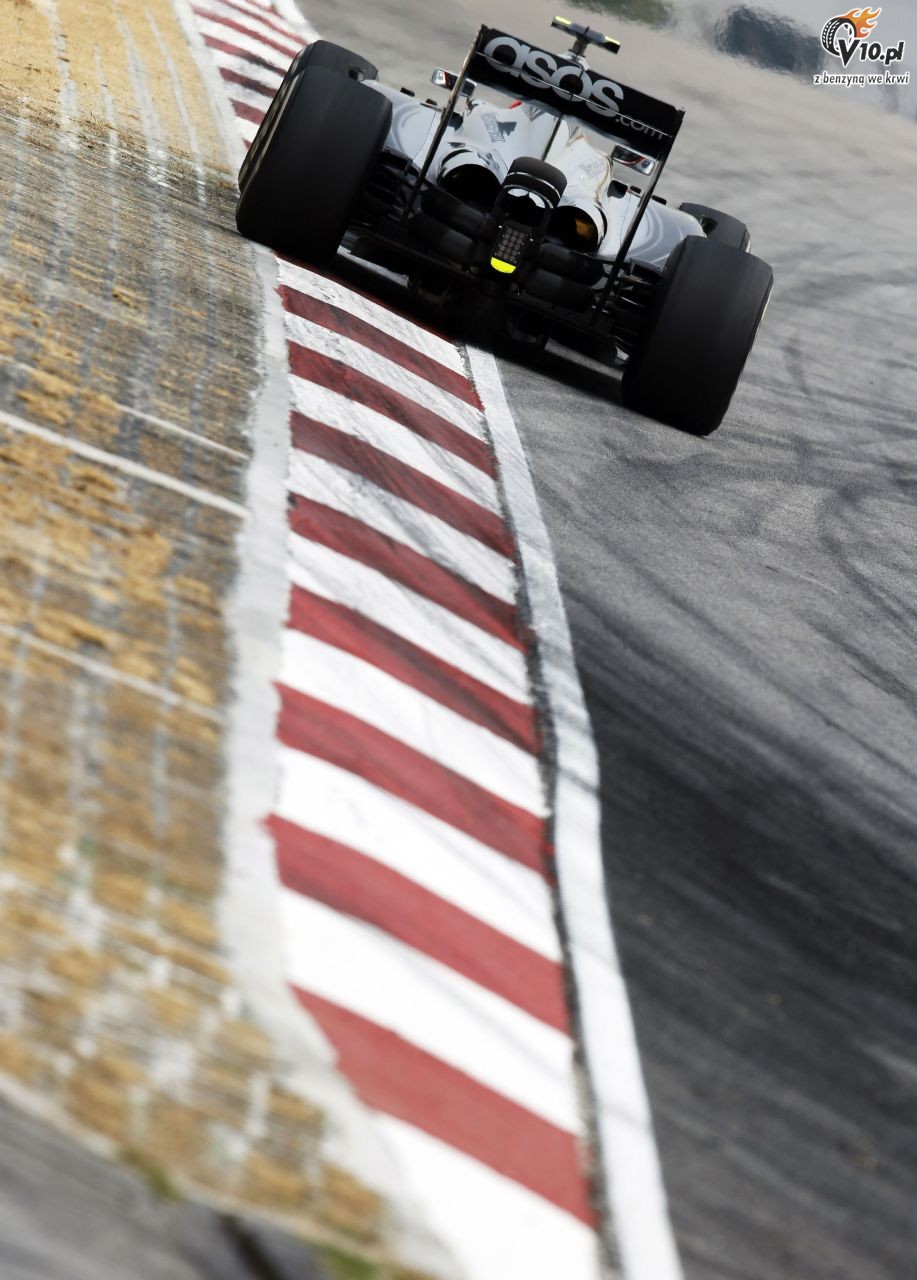 GP Malezji - 3. trening: Mercedesy odskoczyy stawce. Problemy McLarena