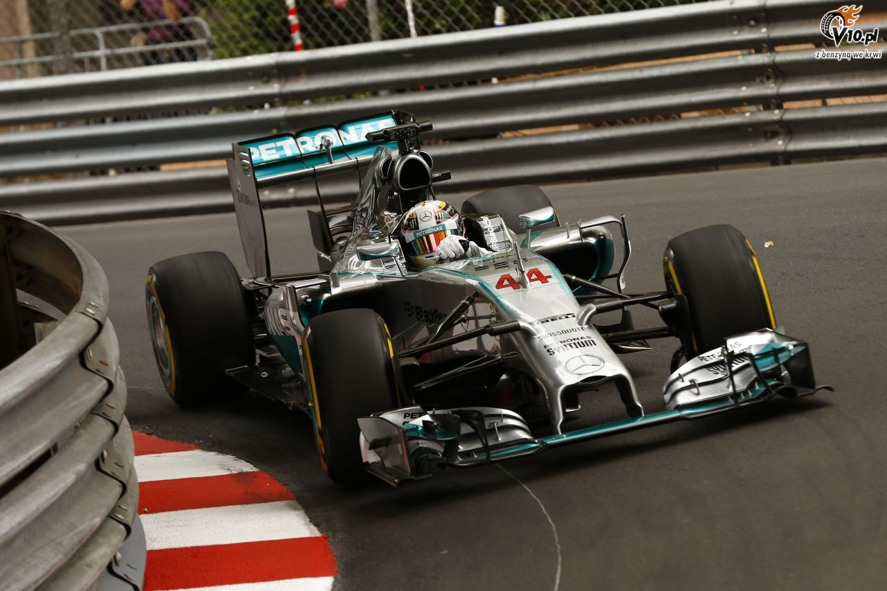 GP Monako - kwalifikacje: Rosberg wygra z Hamiltonem po tej fladze