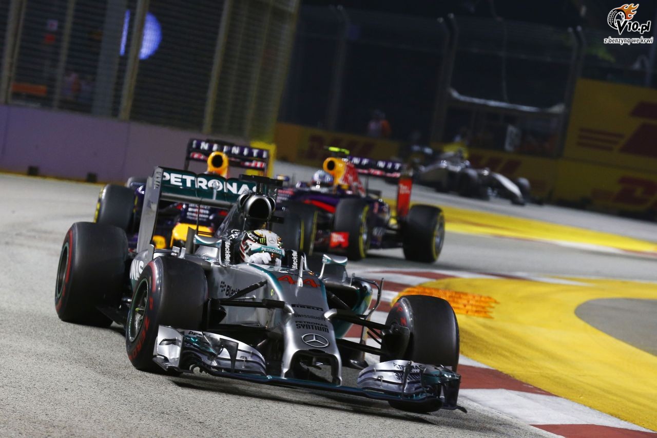 Hamilton uwiadomi Mercedesowi swoj warto