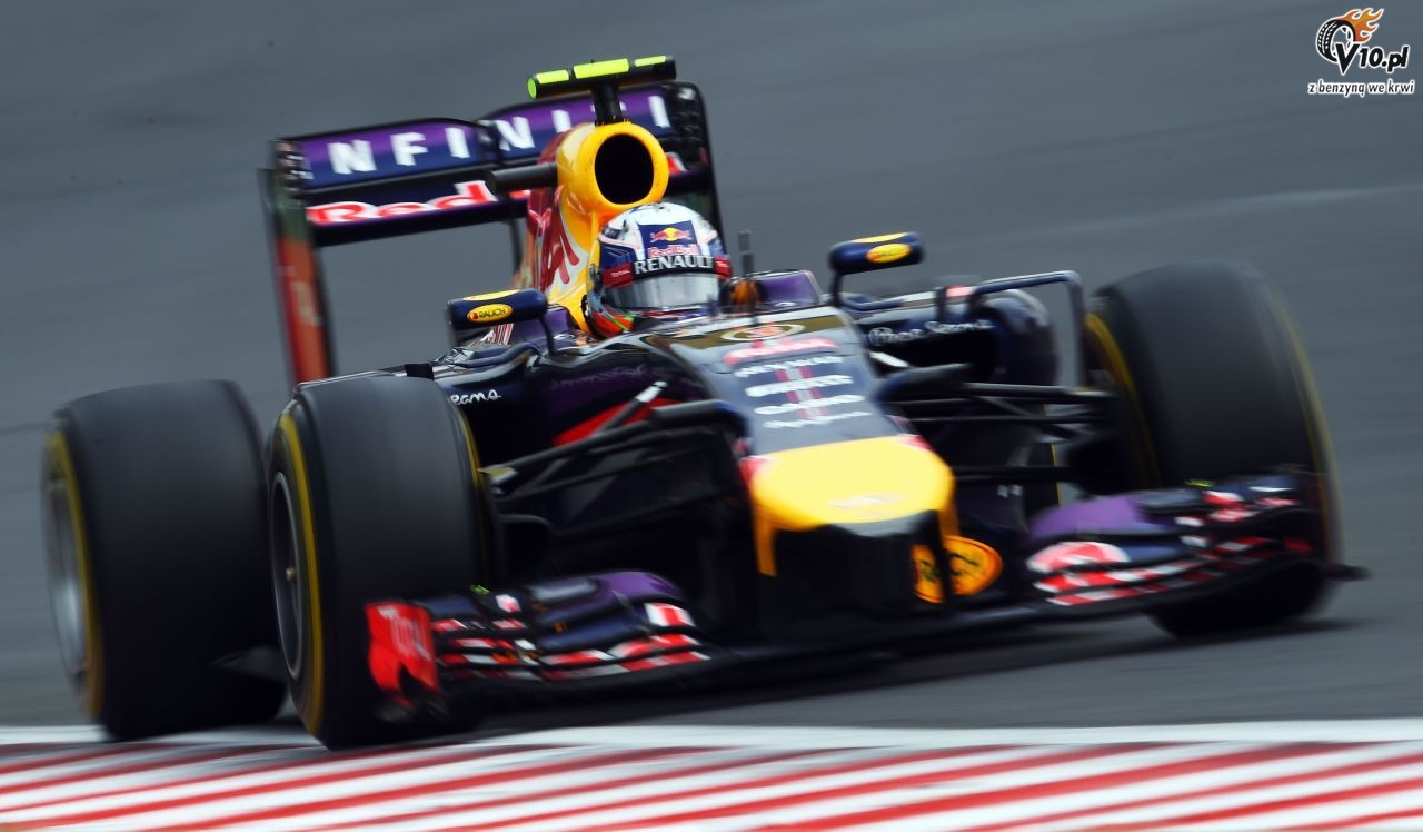 Ricciardo widzi szans na mistrzostwo przy podwjnych punktach