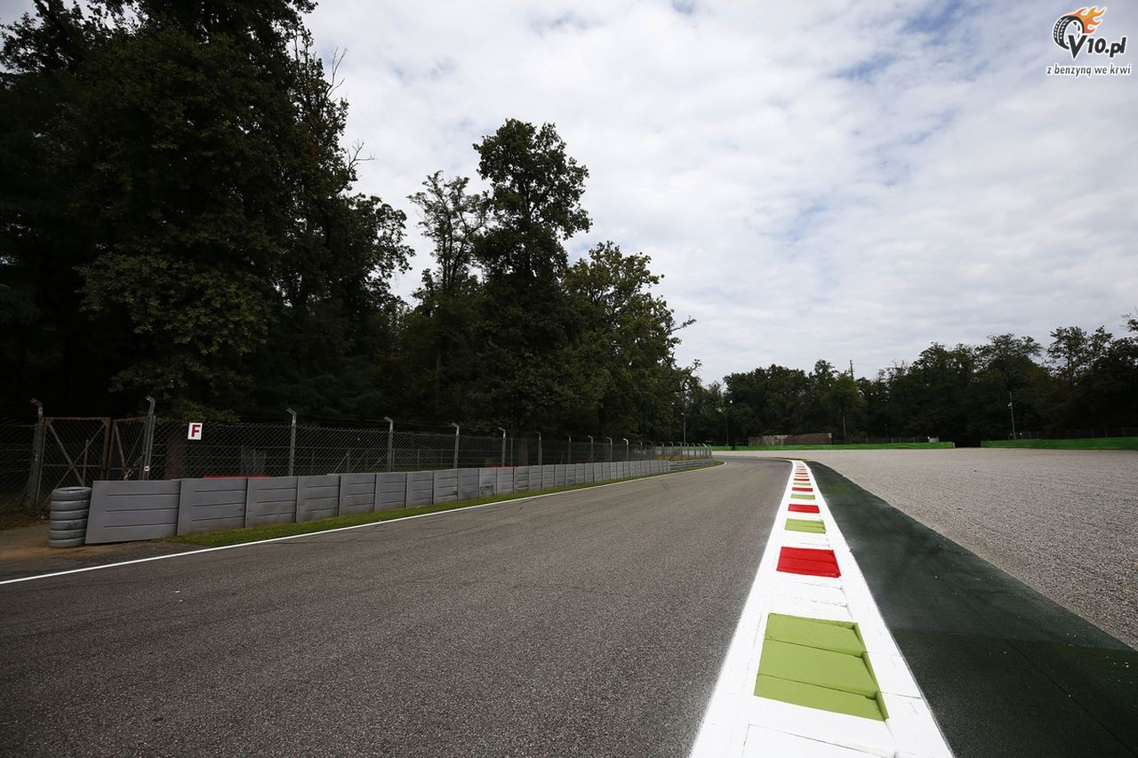 Ecclestone negocjuje z Monz