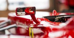 Villeneuve popiera transfery Vettela i Alonso
