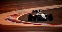 Testy F1 w Bahrajnie: Magnussen zdecydowanie najszybszy drugiego dnia
