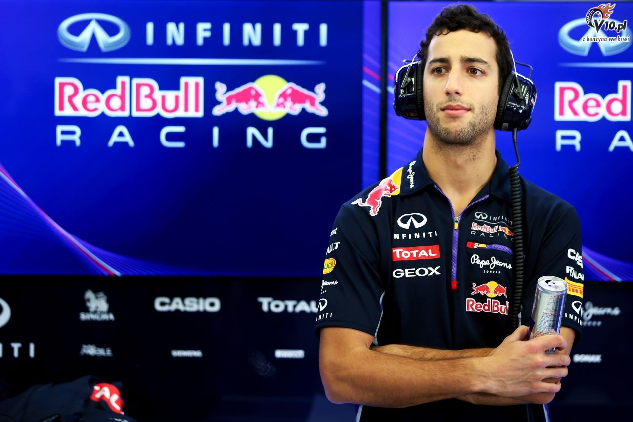 I testy F1 w Bahrajnie 2014 - dzie pierwszy