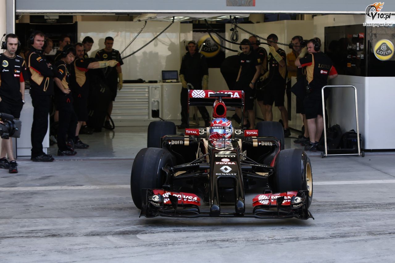 Testy F1 w Bahrajnie: Poranek drugiego dnia dla Alonso